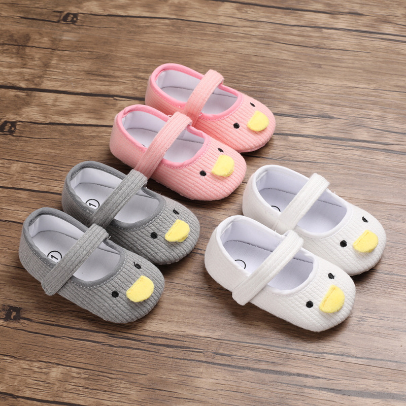 Wholesale Light Weight Comfortable Toddler Baby Brown Red White Black School Shoes for Girls