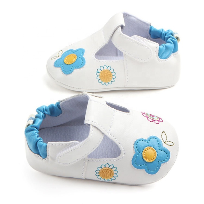 Factory direct sales high quality round toe flower embroidered leather toddler sandals