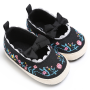 Factory Supplier Trendy New Born Baby Girls Hook and Loop Shoes Prewalkers with Bow Tie