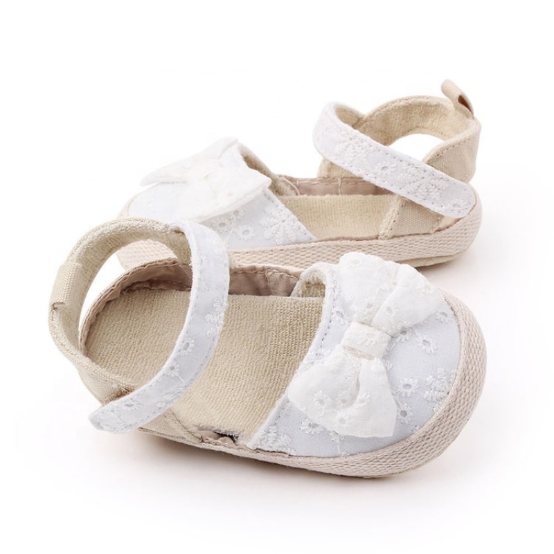 2021 designer cute white flower embroidered baby princess shoes