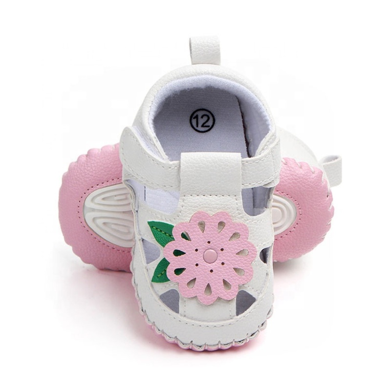 Fashionable baby girl high quality white leather shoes flower sandals