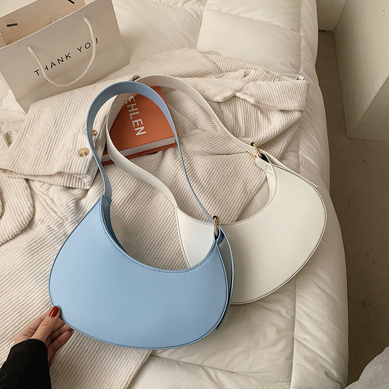 Hot Sale Solid Color Crescent Shaped Ladies Purses And Handbags Women Hand Bag New Polyester Texture Crossbody Bags Women