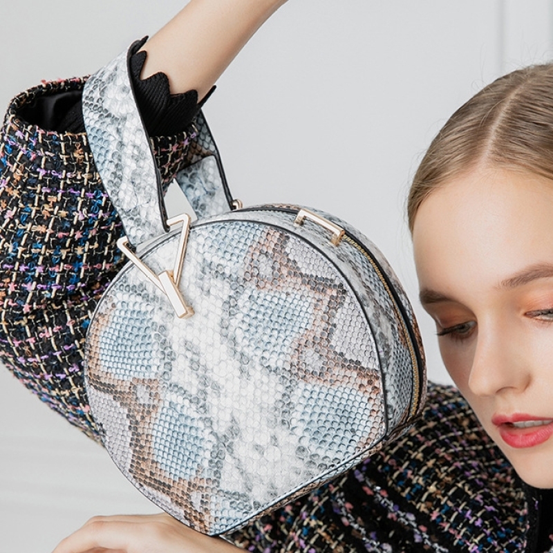 New Snake Pattern Small Round Bag Single Shoulder Messenger Fashion Personality European And American Style Chain Wmoen Handbags