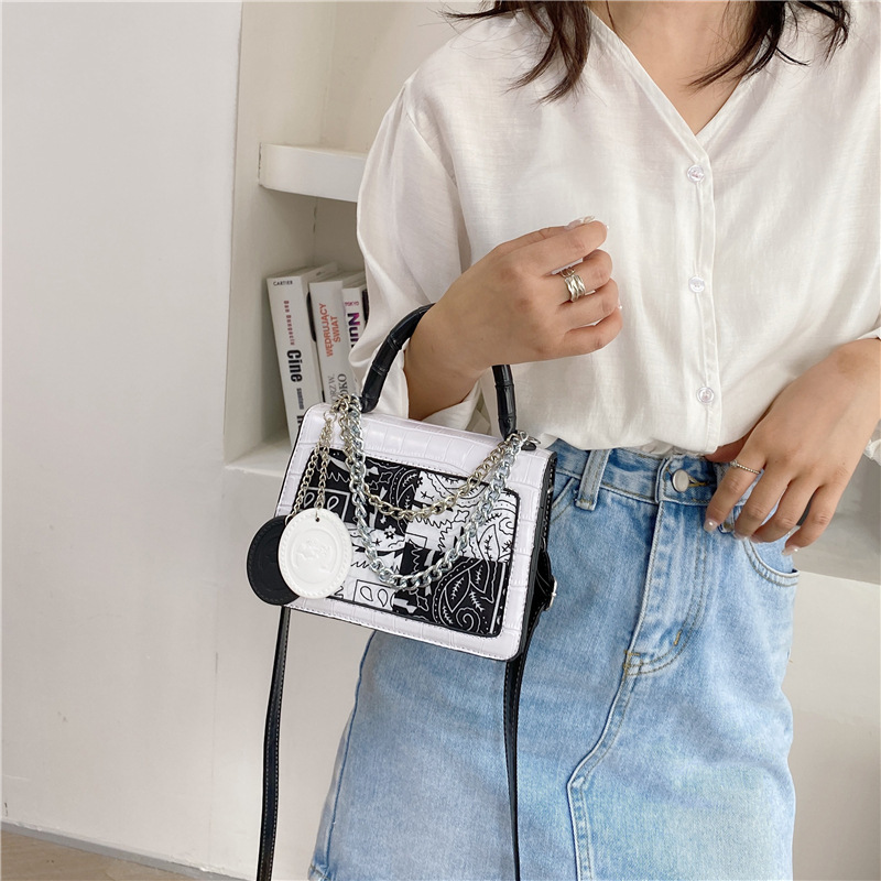 Ins New Black And White Contrast Printing Chain Handbags For Women 2021 New Crocodile Pattern Crossbody Bag Women Shoulder Bag