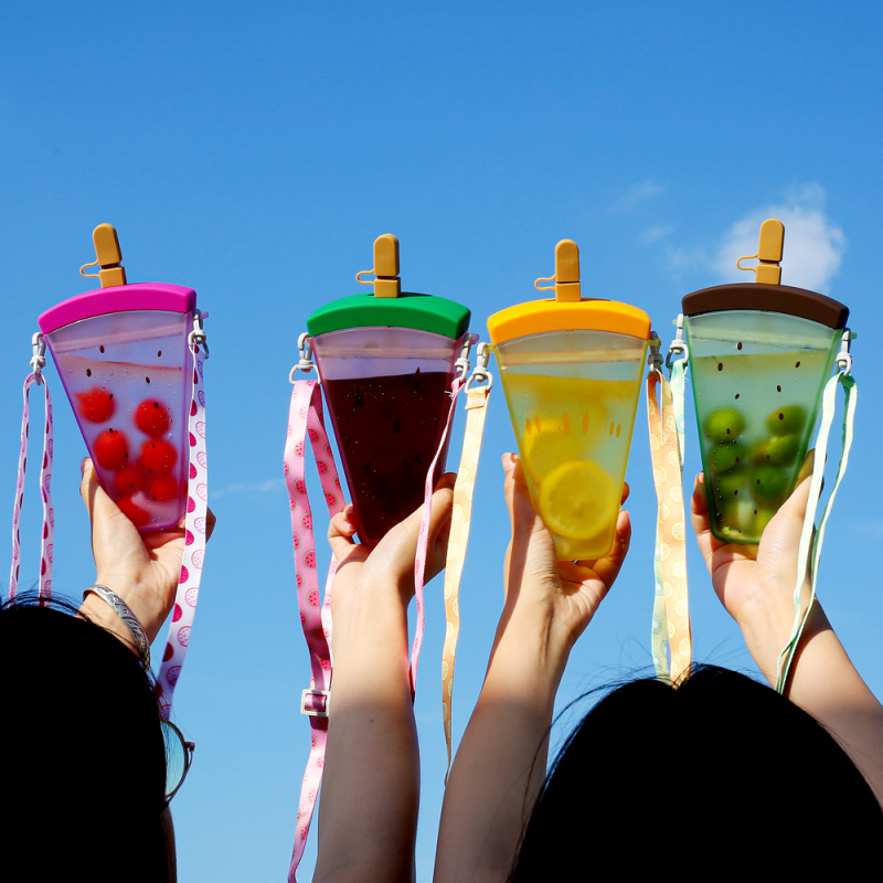 Ins Trendy Fashion Cute Girl Heart Influence Straw Cup High-Value Popsicle Drink Purse Creative Drink Purses Alcohol Purse
