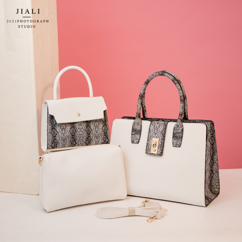 Leather Handbag Single Shoulder Messenger Bag Three-Piece Set Retro Women Purse