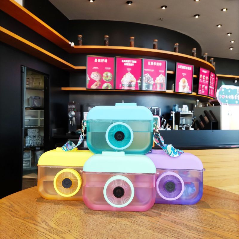 New Creative Camera Straw Plastic Cup Is Fun Camera Bag Kids Purse Mini Handbags Cute Girl Crossbody Purse Water Bottle