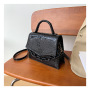 Crocodile Pattern Thick Chain Handbag Messenger Bag One-Shoulder Small Square Bag
