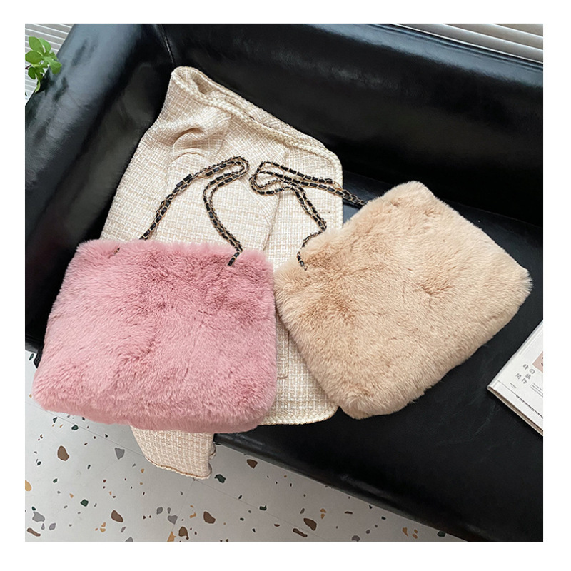 2021 Autumn & Winter New Plush Women Hand Bags Chain Crossbody Handbags Ins Popular Designer Pusrses And Handbags