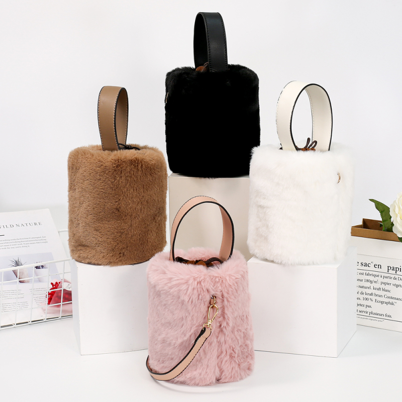 New Plush Bucket Plush Bag Women Hand Bags 2021 New Drawstring Anti-Theft Crossbody Shoulder Bag Purses And Handbags