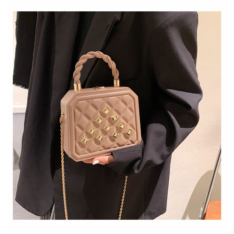 Online Shopping New Fashion Rivet Small Square Women Hand Bags Chain Wild Western Style Autumn Messenger Bag Purses And Handbags