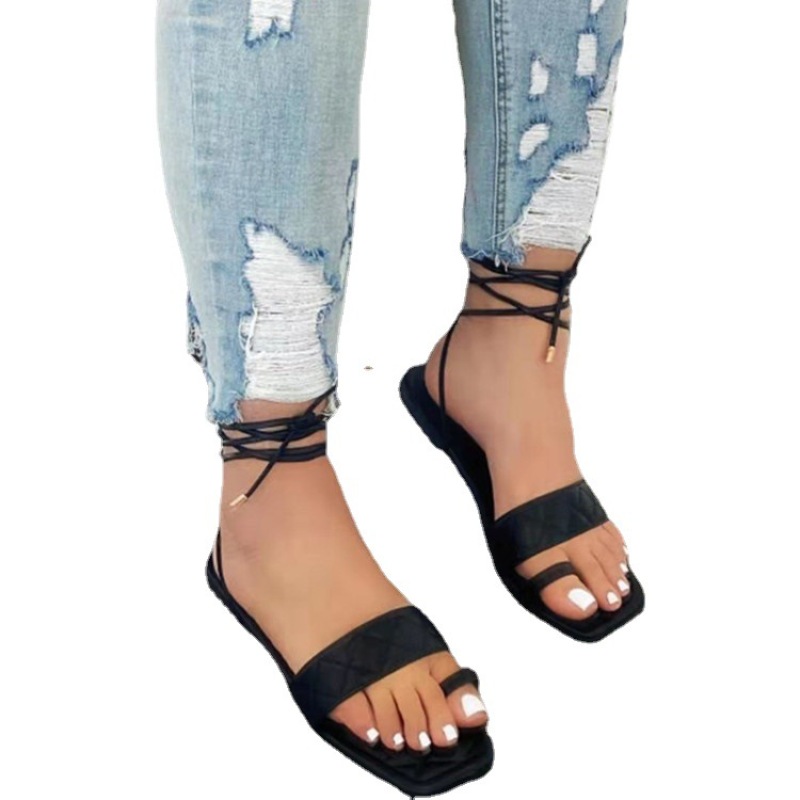 Fashion Design Strap Flat Sandals Summer Ladies Leather Sandals and Slippers Square Head Low Heels Casual Slippers