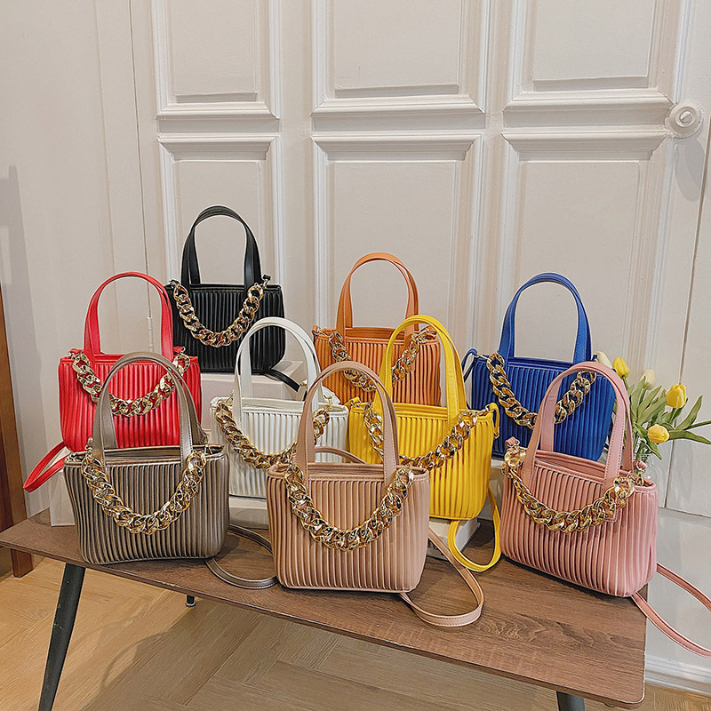 Korean Style New Trendy Fashion Fold Handbags Chain Designer Purses Ins Pu Leather Crossbody Handbags Women Hand Bags