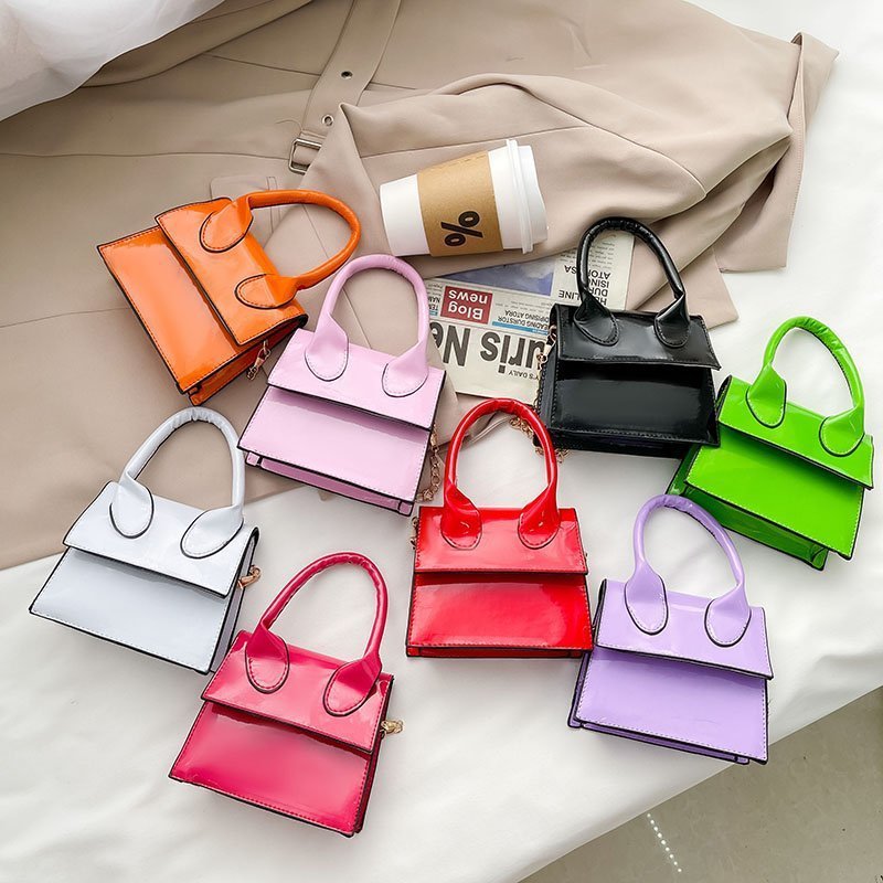 2021 Spring And Summer New Messenger Bag Manufacturer Custom PC Leather Shiny Handbag Ladies Fashion Mini Bag Handbag