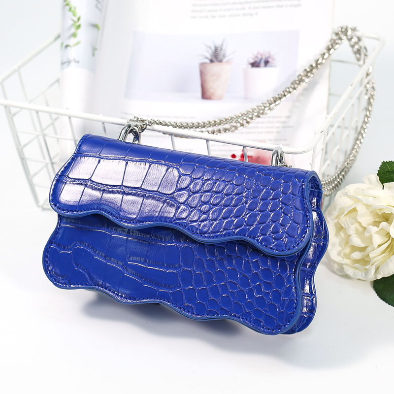 Stone Grain Leather Chain Diagonal Bag Lady Handbag