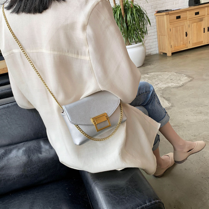 Нова корейська стильна ланцюгова сумка через плече з текстурованою штучною шкірою, універсальна сумка-мессенджер із замком, модна модна сумка для жінок