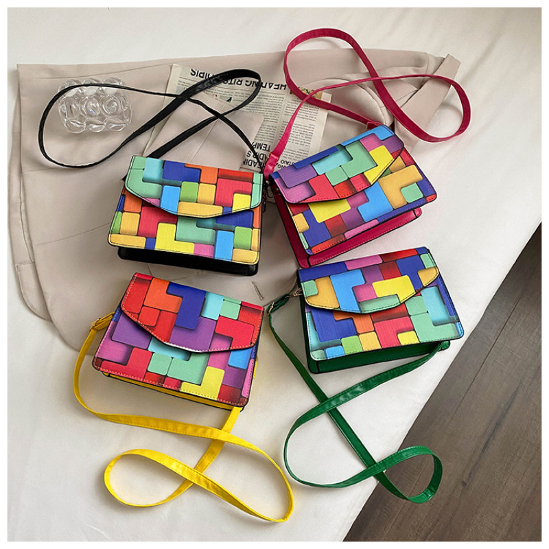 Ins Rainbow Color Street Trend Messenger Bags Shoulder Bag Creative Fun Fashion Magic Stitching Color Chain Crossbody Bag
