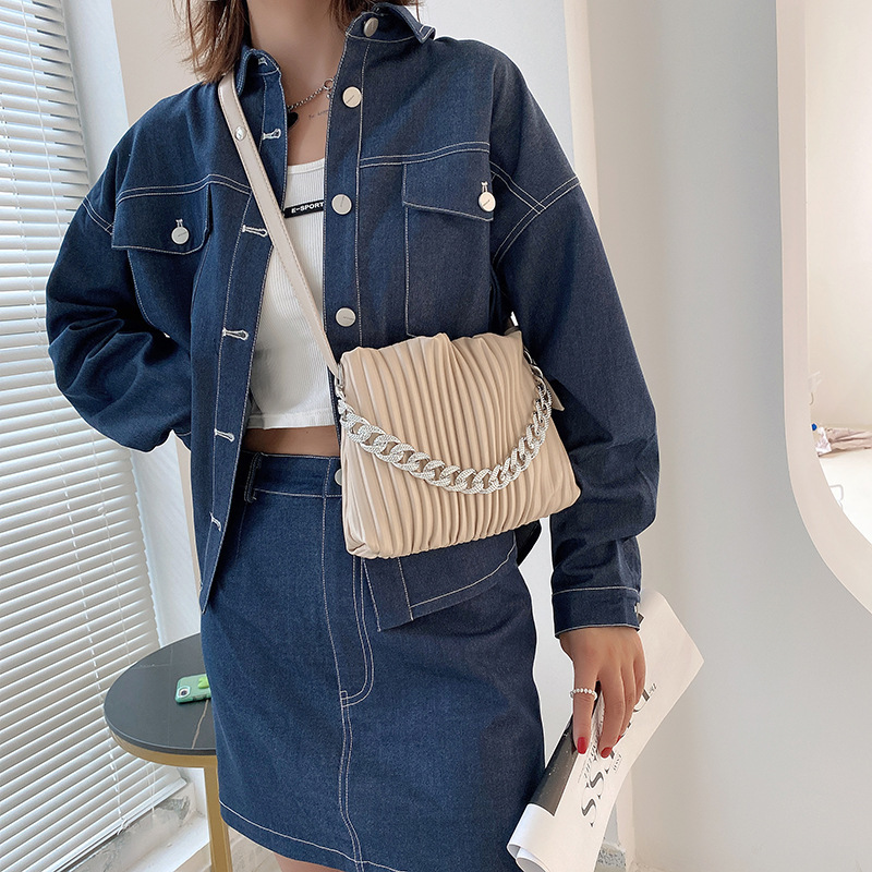 2021 New Fashion Crossbody Handbags Female Bag Chain Women Hand Bags Elegant Fold Cloud Ladies Purses And Handbags