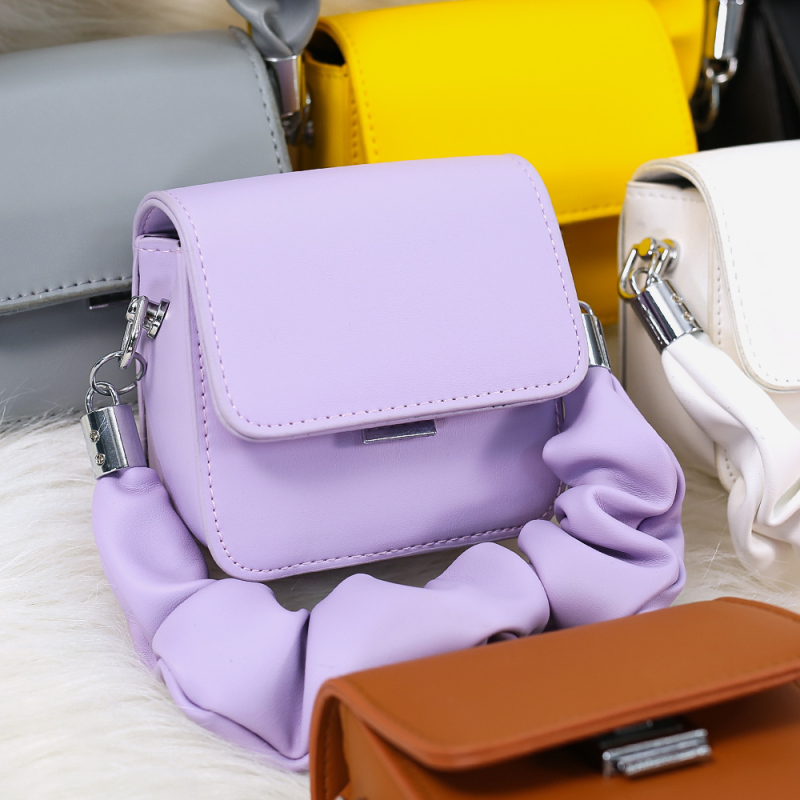 Ins Fashion Popular Mini Small Bag Fresh Western Style Folds Fashion One-Shoulder Messenger Chain Lipstick Bag Ruched Handle Bag