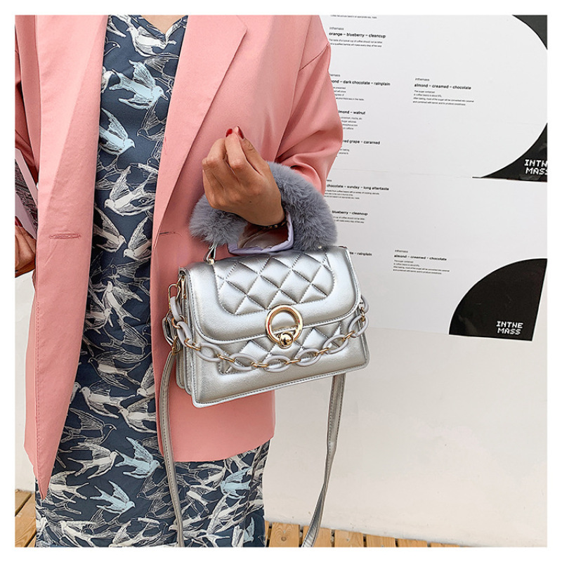 New Style Autumn Purses And Handbags Portable Press Grid Chain Fashion Crossbody Handbags Messenger Purses And Hadbags