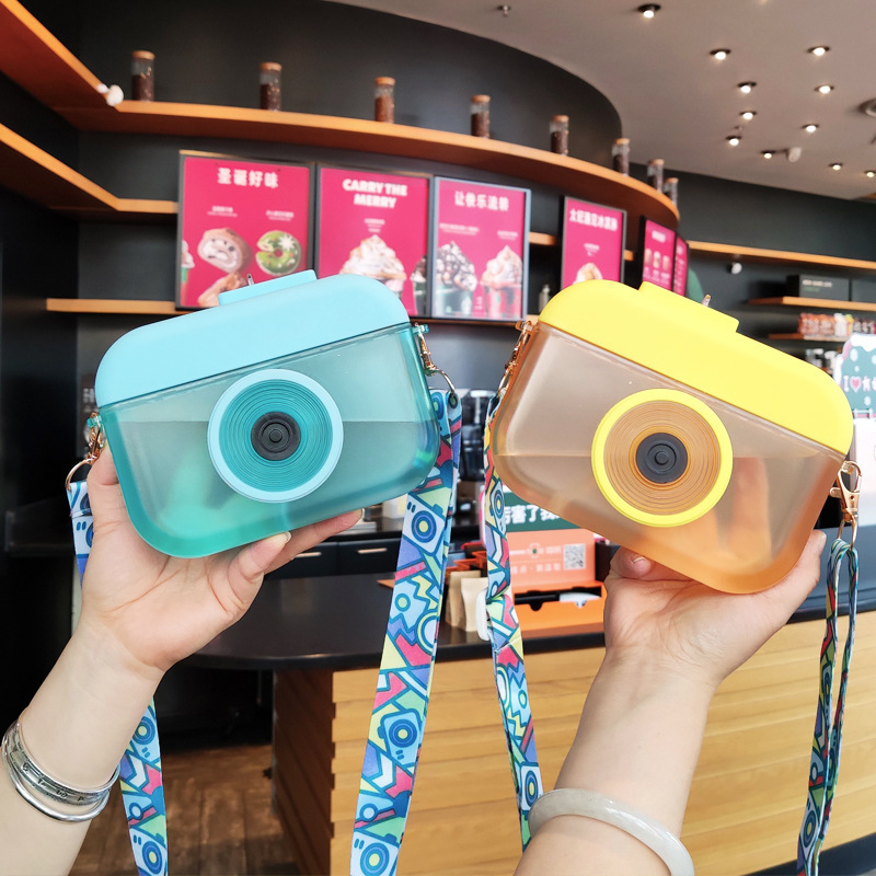 New Creative Camera Straw Plastic Cup Is Fun Camera Bag Kids Purse Mini Handbags Cute Girl Crossbody Purse Water Bottle