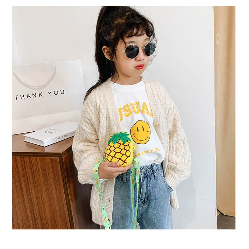 Amazon Hot Sale 2021 New Shoulder Bag Designer Purses Silicone Small Change Mini Bag Avocado Children Diagonal Bag Purse 2021