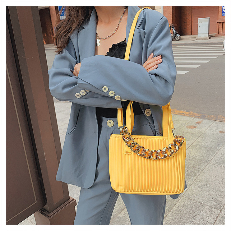 Korean Style New Trendy Fashion Fold Handbags Chain Designer Purses Ins Pu Leather Crossbody Handbags Women Hand Bags