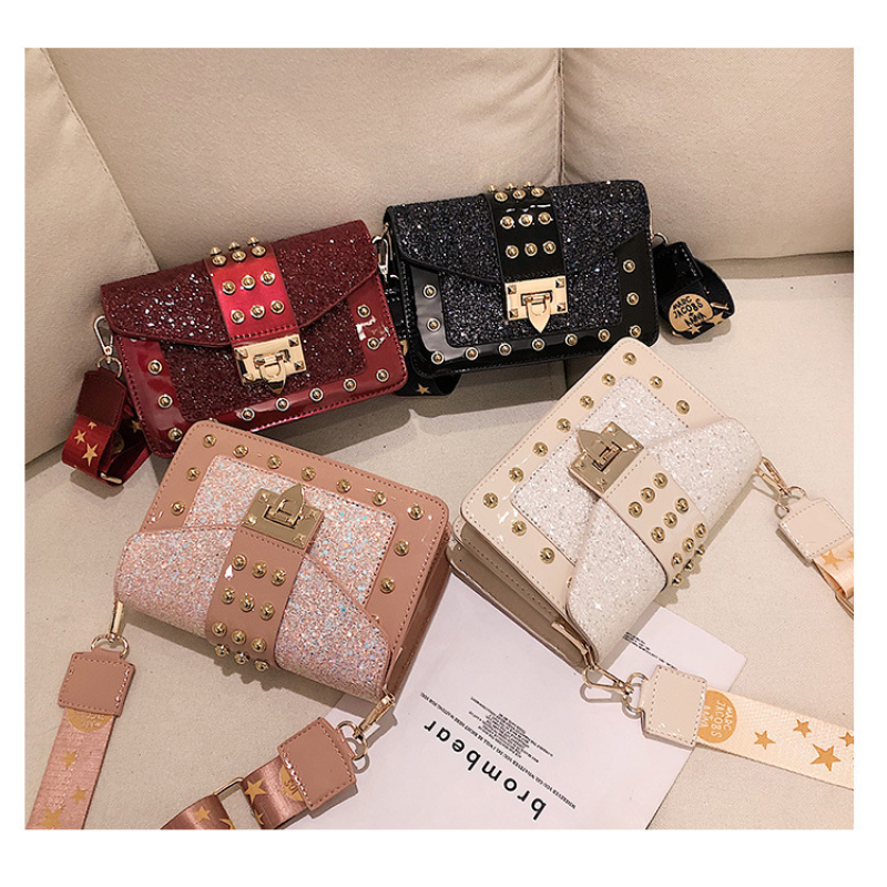 2021 Fashion Rivet Bags Chain Crossbody Purses Shiny Women Hand Bags Ladies Purses And Handbags