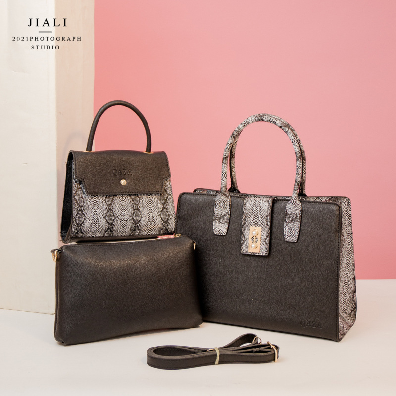 Leather Handbag Single Shoulder Messenger Bag Three-Piece Set Retro Women Purse