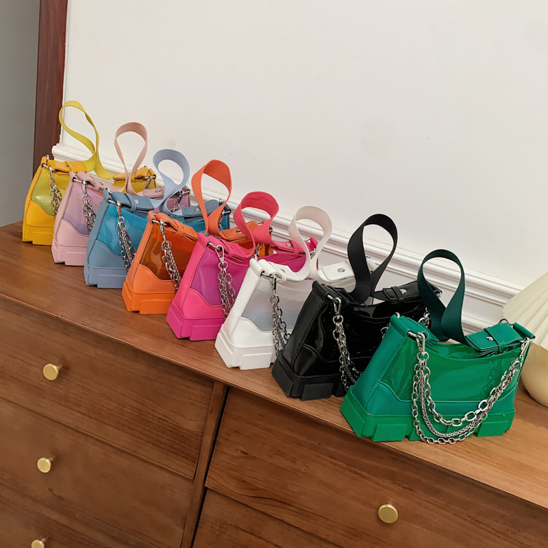 2021 Newtrendy Crossbody Women Hand Bags New Designer Leather Handbags Trendy Chain Clutch Handbags For Ladies