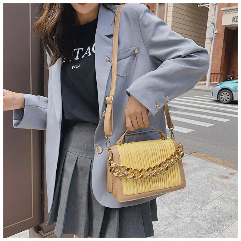 Ins Fashion Simple Style Bags Women Handbags Ladies 2021 New Fashion Fold Shoulder Bag Trendy Purses And Handbags