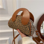 2021 Autumn New Niche Design Leopard Crossbody Shoulder Dumpling Bag Ins Fashion Printed Women Purses And Handbags