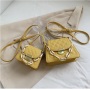 Lingge Leather Solid Color Diagonal One-Shoulder Picture Bag