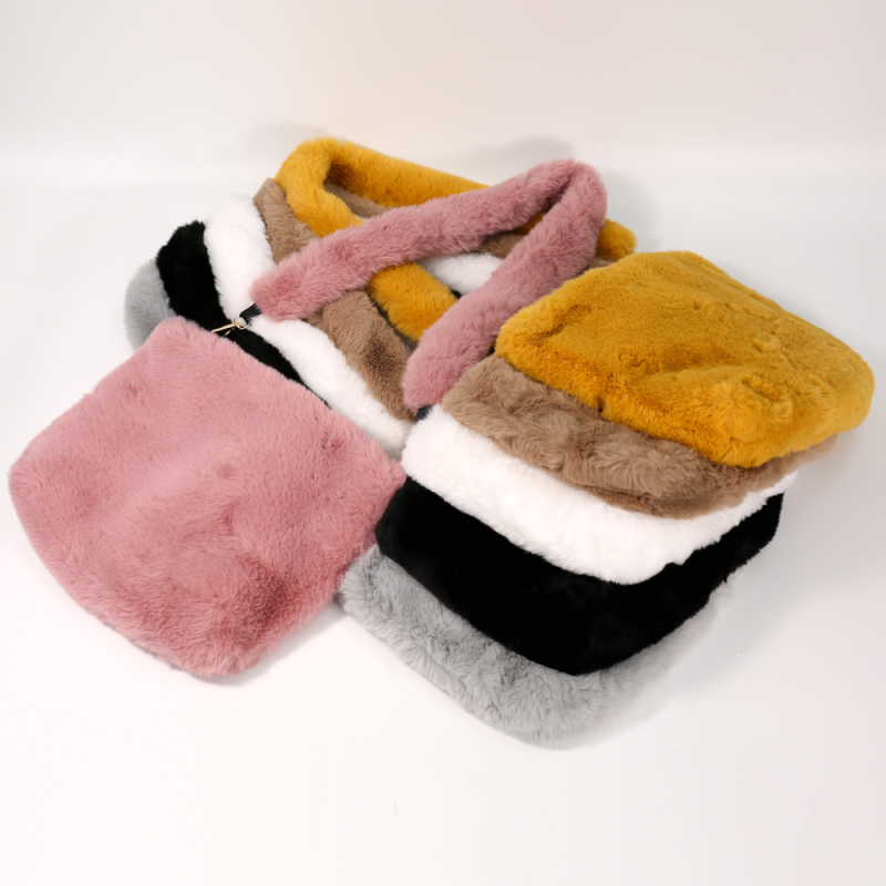 New Arrivals Autumn And Winter Plush Purses And Handbags Chain Crossbody Bag Women Handbags