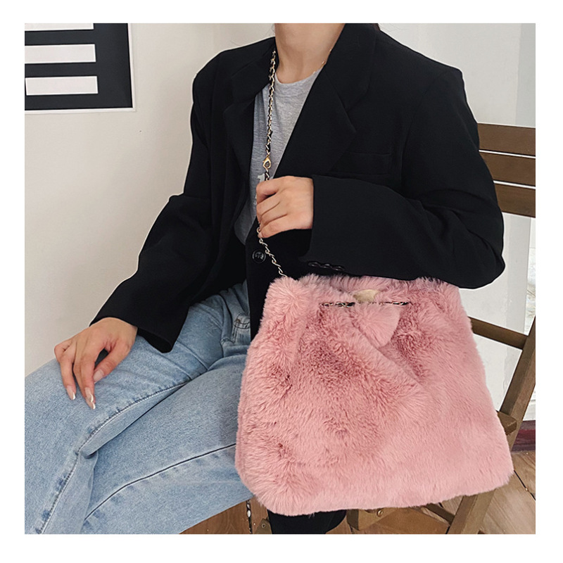 2021 Autumn & Winter New Plush Women Hand Bags Chain Crossbody Handbags Ins Popular Designer Pusrses And Handbags