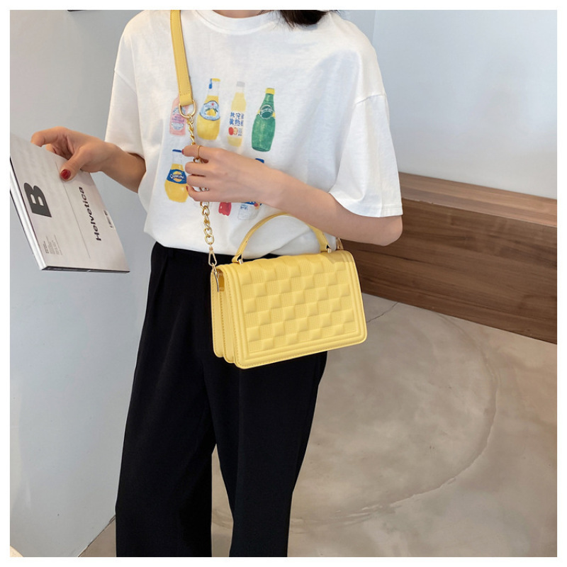 Summer Handbag 2021  New Fashion Sling Bag Crossbody Female Bag  Influence Grid Pattern Crossbody Chain Bag 2021