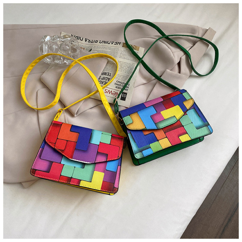 Ins Rainbow Color Street Trend Messenger Bags Shoulder Bag Creative Fun Fashion Magic Stitching Color Chain Crossbody Bag