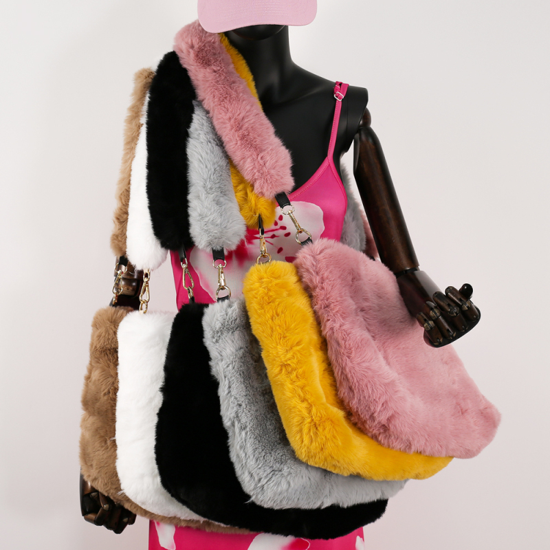New Arrivals Autumn And Winter Plush Purses And Handbags Chain Crossbody Bag Women Handbags