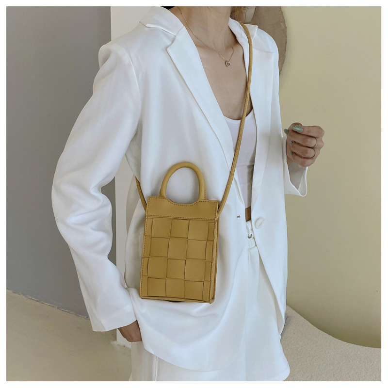 2021 New Trendy Bags Tote Handbags For Women Fashion Leather Crossbody Bags For Women Simple Small Square Bag