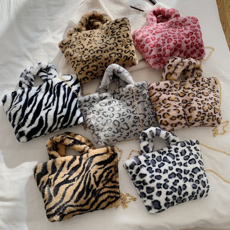 New Winter Girl Plush Leopard Print Handbag 2021 Winter Female Handbag Plush Chain Crossbody Bag Ladies Purses And Hangbags
