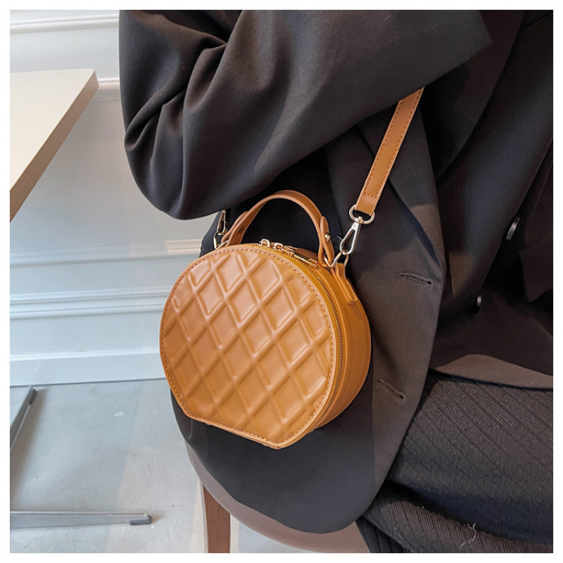 Diamond Indentation Round Cake Handbag Women'S Tote Bag Autumn New Korean Fashion One-Shoulder Diagonal Handbags