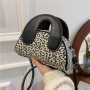 2021 Autumn New Niche Design Leopard Crossbody Shoulder Dumpling Bag Ins Fashion Printed Women Purses And Handbags