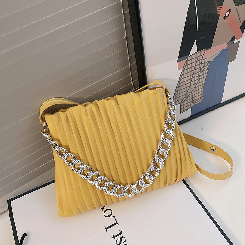 2021 New Fashion Crossbody Handbags Female Bag Chain Women Hand Bags Elegant Fold Cloud Ladies Purses And Handbags