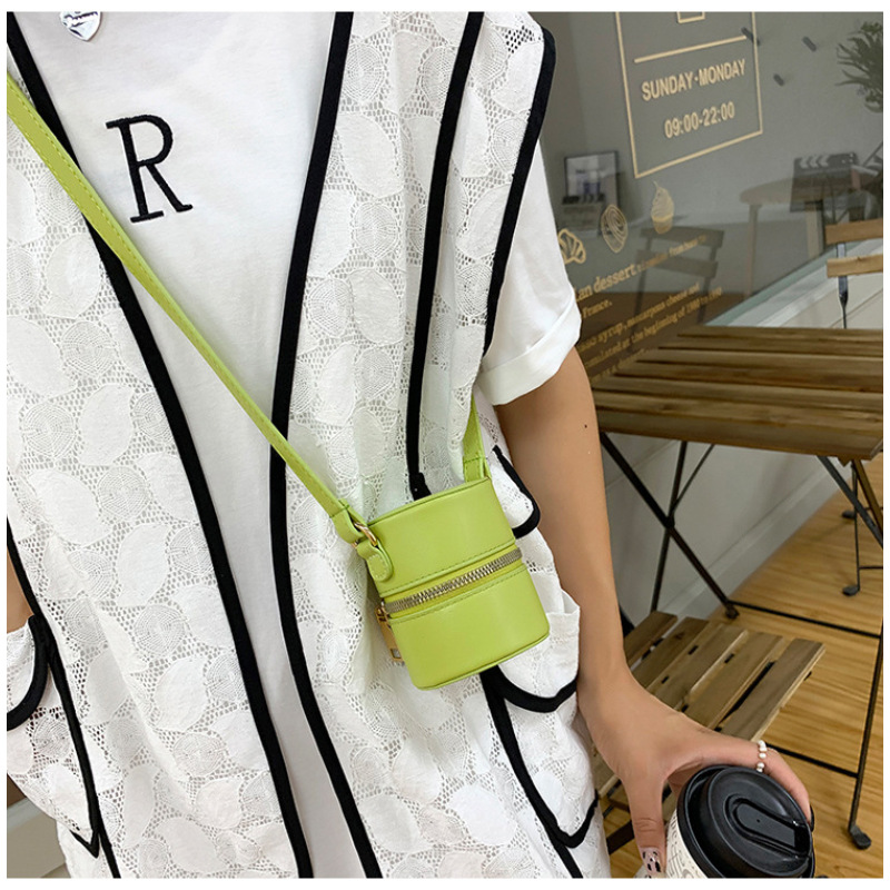 2021 New Korean Fashion Sling Bag Wholesale Simple Elegant Bags Women Handbags Ladies Bucket Crossbody Bag