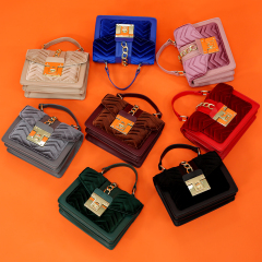 New Design Women Hand Bags Velvet Hardware Lock Bags Women Handbags Ladies Luxury Handbags For Women Purses And Handbags