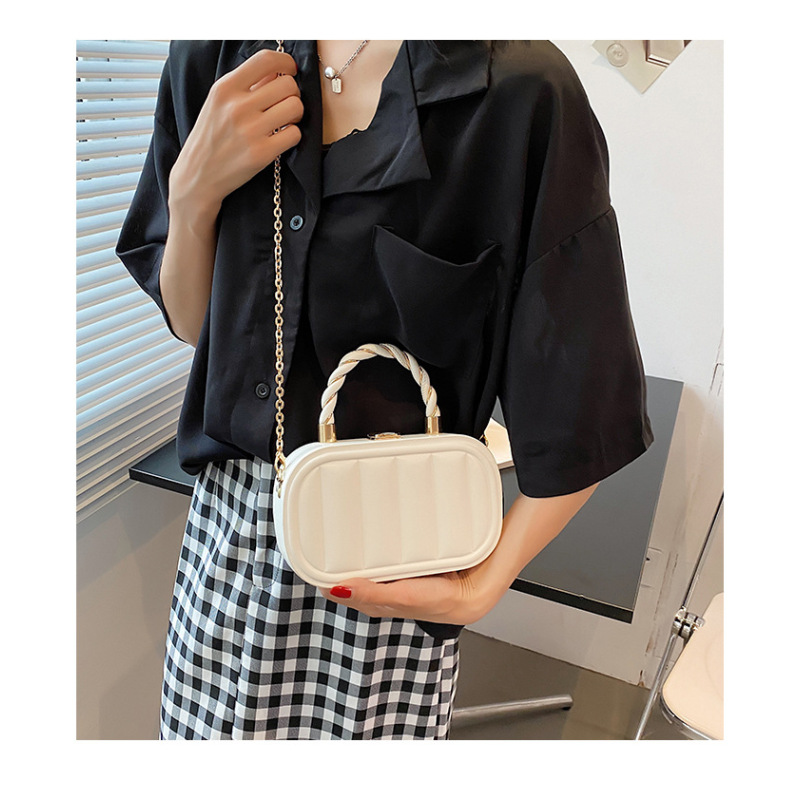 Elegant Ladies French Horizontal Bread Hand Bags Ins New Lady Woven Portable Box Bag Cross Body Handbag and Purse