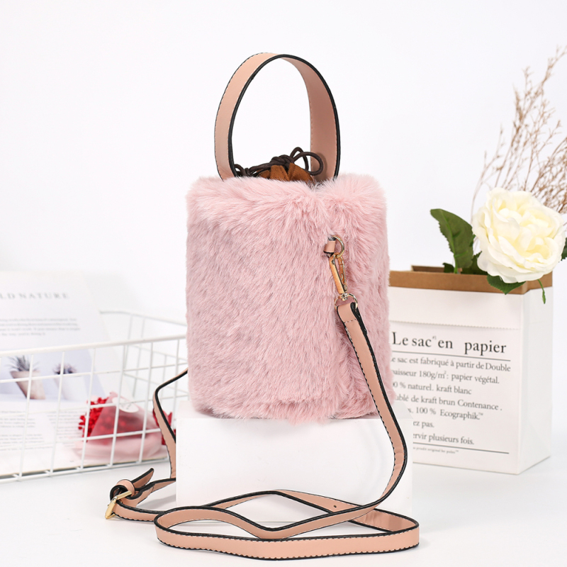 New Plush Bucket Plush Bag Women Hand Bags 2021 New Drawstring Anti-Theft Crossbody Shoulder Bag Purses And Handbags