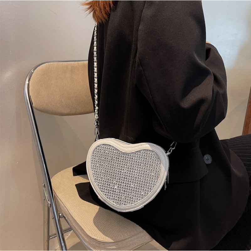 New Bright Diamonds Cute Messenger Bag Wild Heart-Shaped Chain Crossbody Bags Clutch Handbags