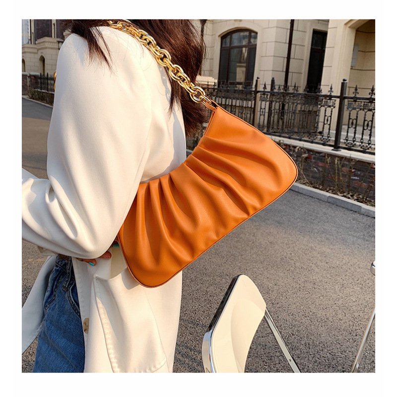Hot Sale Leather Handbag Crossbody Chain Bag 2021 Ins New Trendy Fashion Western Style Pleated Crossbody Handbags Shoulder
