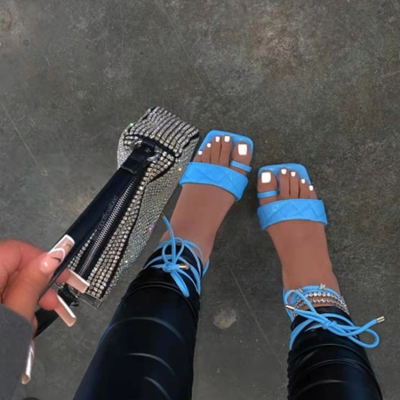 Fashion Design Strap Flat Sandals Summer Ladies Leather Sandals and Slippers Square Head Low Heels Casual Slippers